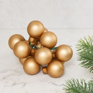 Как подобрать шары на елку: виды новогодних шариков, советы по выбору